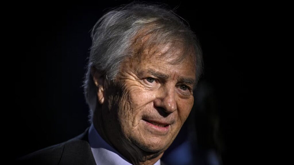 Vincent Bolloré s’exprime sur le limogeage d’Olivier Nora et critique la rémunération de l’ex-PDG de Grasset.