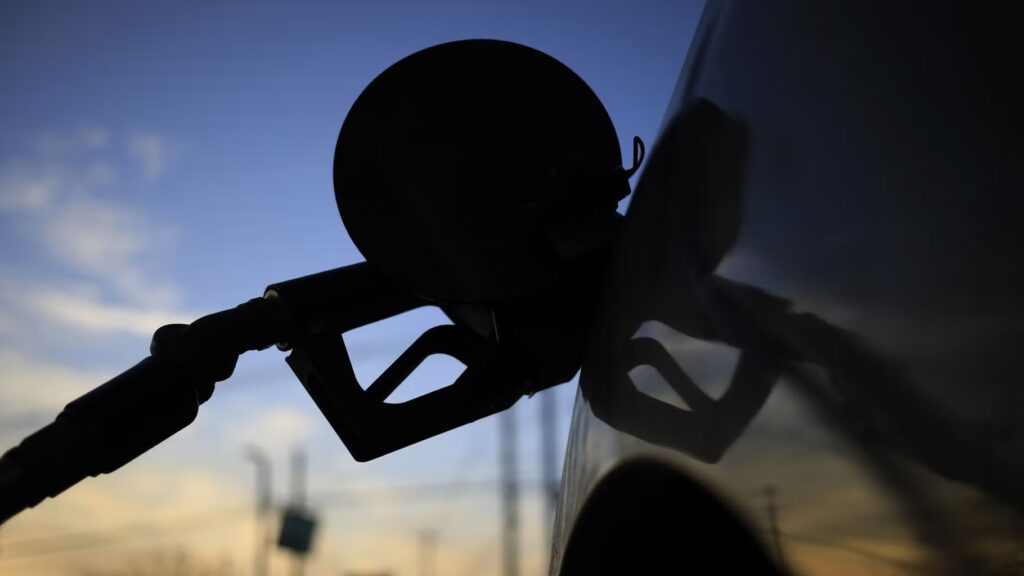 Prix du carburant : le gazole atteint le niveau d’avant la guerre, avant l’accord sur l’Iran.
