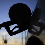 Prix du carburant : le gazole atteint le niveau d’avant la guerre, avant l’accord sur l’Iran.