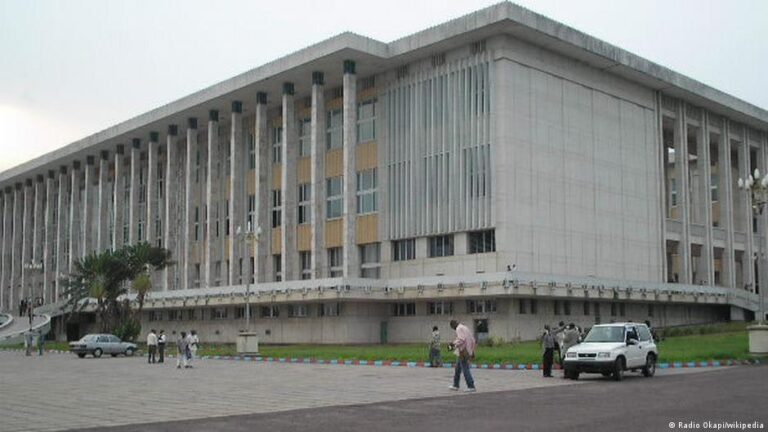 Souveraineté populaire en RDC : enjeux et débats autour de la légitimité politique.
