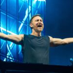 Sophie Adenot soutient David Guetta avant son concert au Stade de France.