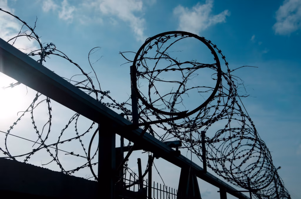 Un des principaux criminels d’Équateur s’évade de prison, alerte les autorités locales.