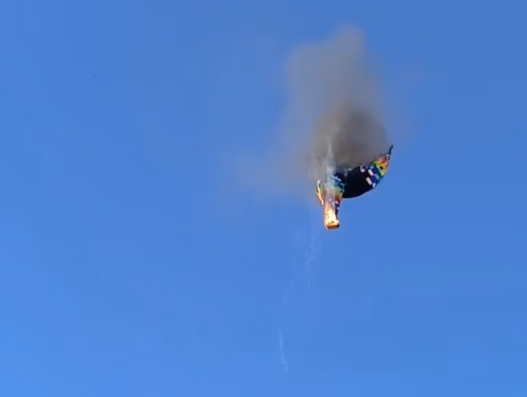 Huit morts dans un accident de montgolfière au Brésil, enquête ouverte sur les causes.
