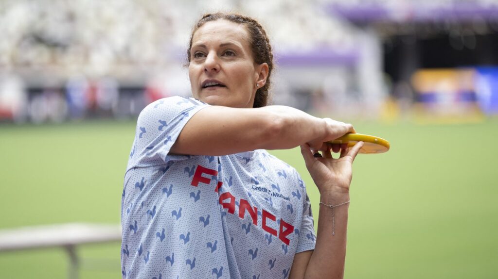 Mélina Robert-Michon, 46 ans, aspire à représenter la France aux Jeux olympiques d’athlétisme.