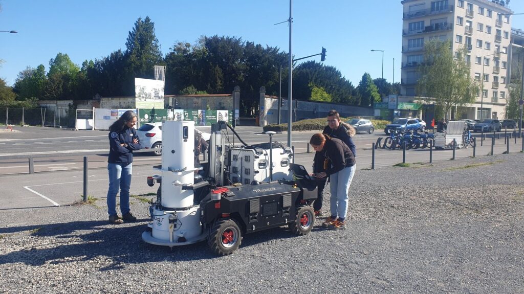 Un robot télécommandé pour cartographier les sous-sols sans forage en France