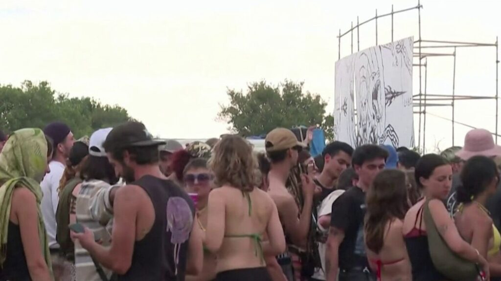 Rave party dans le Cher : un obus découvert sur le site de l’événement