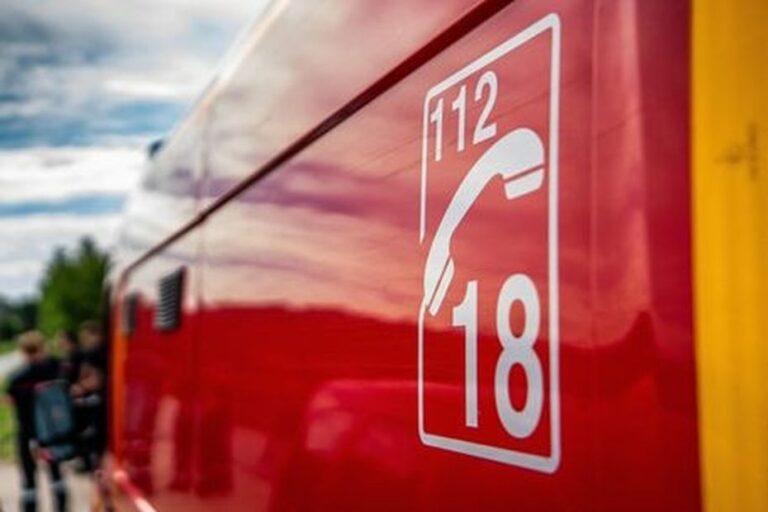 Un enfant de deux ans et demi renversé par une voiture dans sa poussette à Paris.