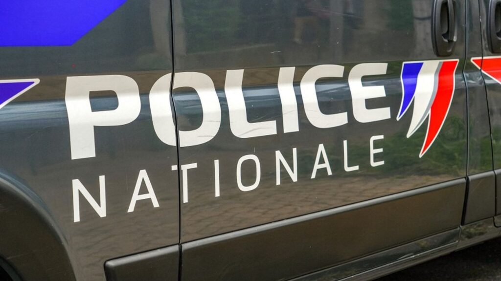 Le parquet de Marseille examine un possible « narchomicide » après la découverte d’un corps carbonisé.