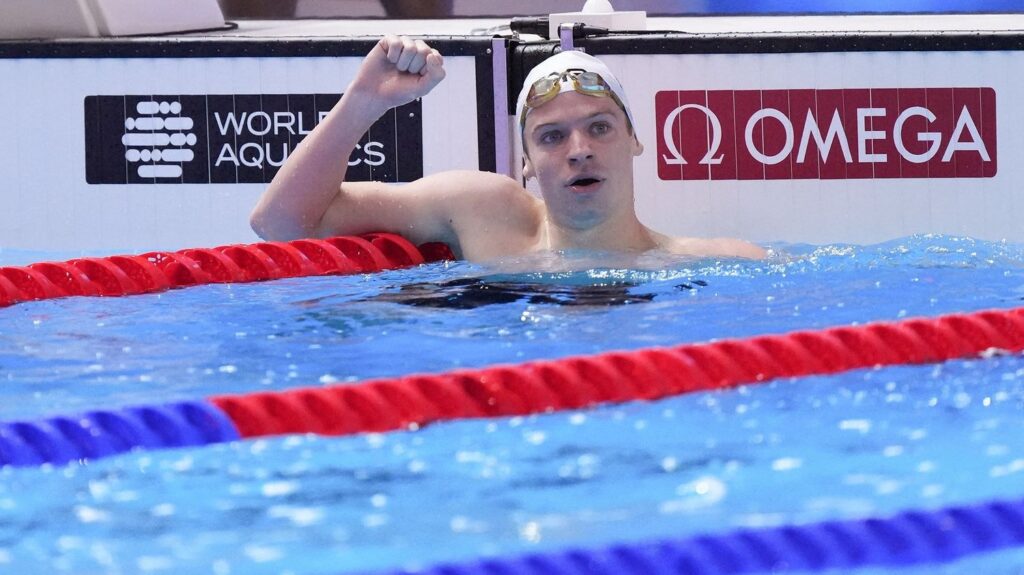 Léon Marchand s’entraîne cet été au Cercle des nageurs de Marseille pour préparer la saison.