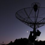 La France s’associe à d’autres pays pour développer le plus grand radiotélescope mondial.