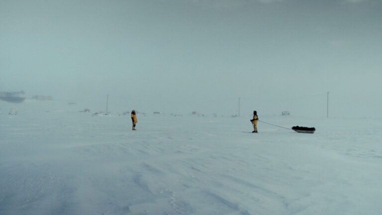 Jérémie Renier documente sa traversée de l’Arctique en mémoire de Gaspard Ulliel