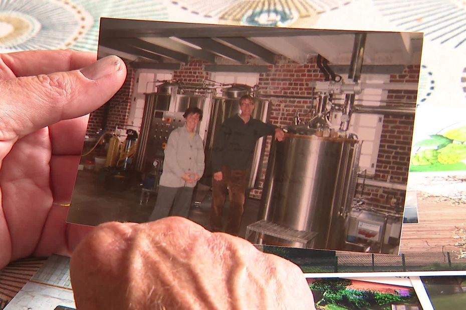 Un homme réalise son rêve en brassant de la bière, 30 ans après avoir tout quitté.