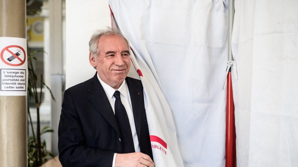 François Bayrou annonce qu’il n’est pas candidat à l’élection présidentielle de 2027