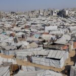 Le nombre de personnes déplacées de force dans le monde atteint près de 118 millions en 2025.