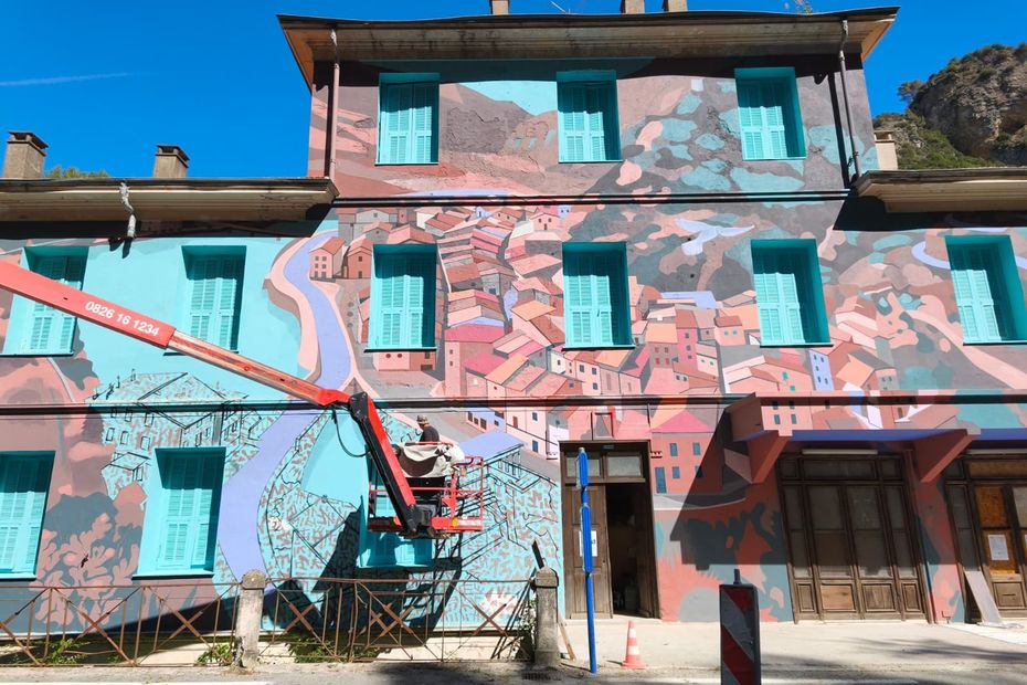 Transformation d’un ancien bâtiment de la douane en fresque pour préserver son histoire