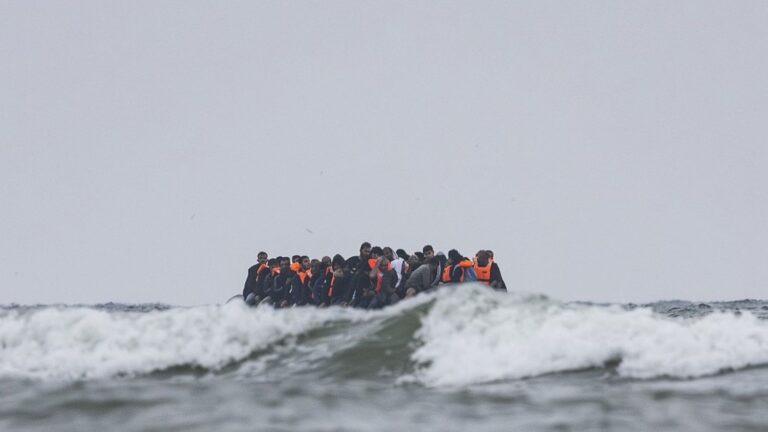 Dunkerque : un réseau de passeurs de migrants condamné pour traversées mortelles de la Manche