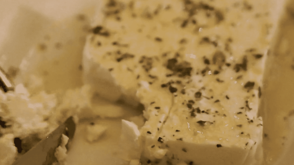 Feta : le fromage grec considéré comme un trésor national par les Grecs.