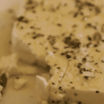 Feta : le fromage grec considéré comme un trésor national par les Grecs.