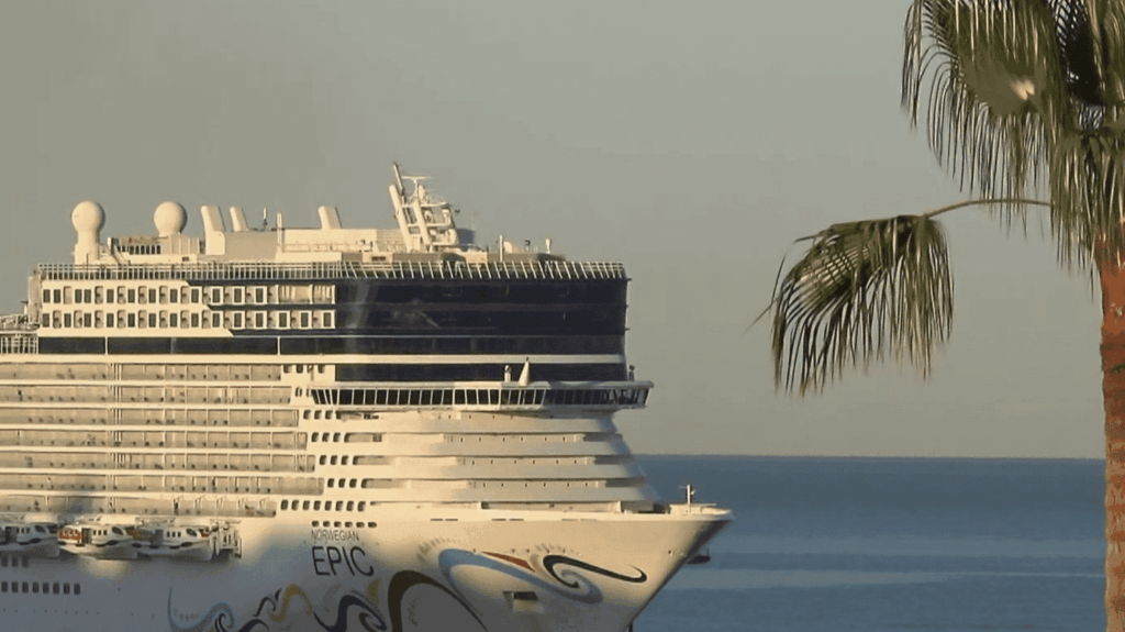 À Nice, le retour des paquebots de croisière suscite des réactions mitigées chez les habitants.