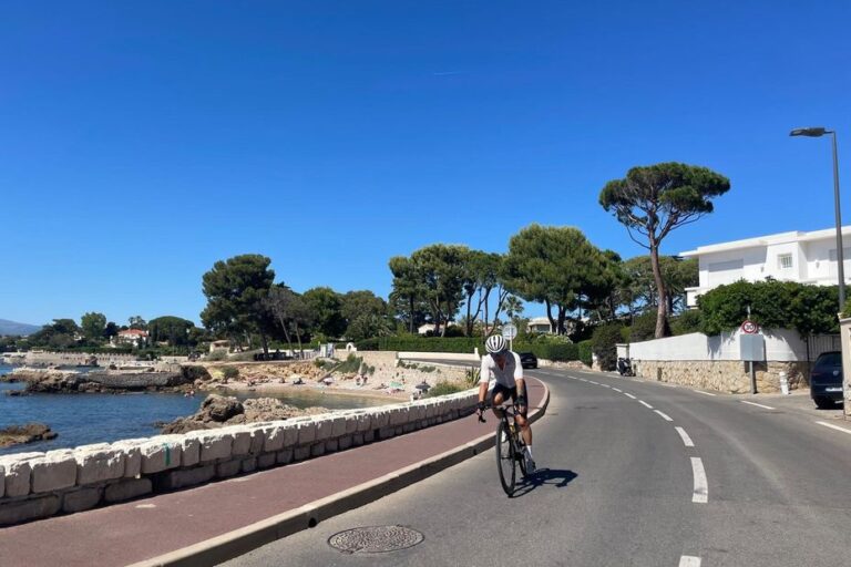 Le Cap d’Antibes : la justice ordonne à la mairie de créer une piste cyclable.