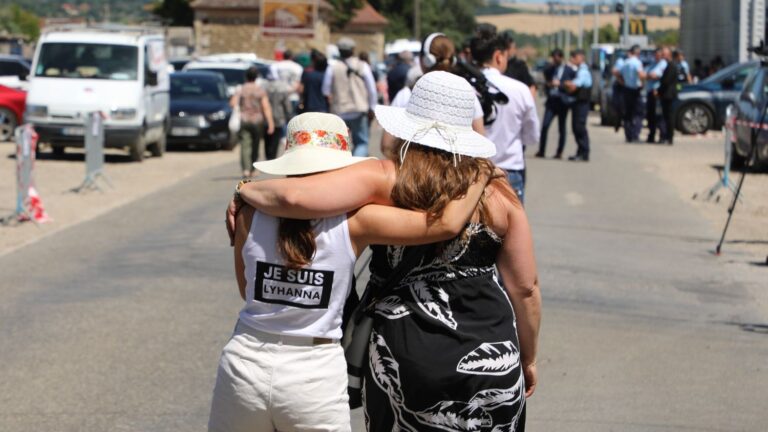 Obsèques de Lyhanna à Fleurance : un hommage marqué par des tensions et des interrogations sur le drame