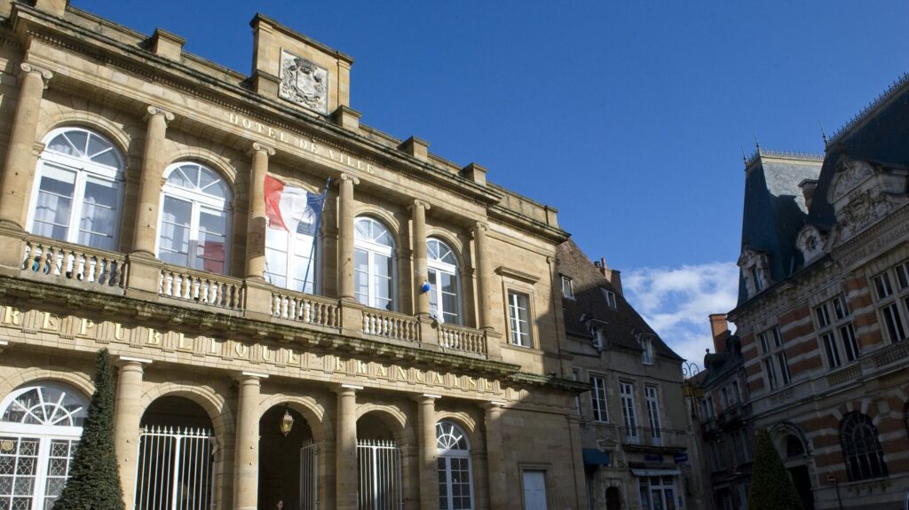 Moulins impose un couvre-feu pour les moins de 16 ans lors de la Coupe du monde 2026