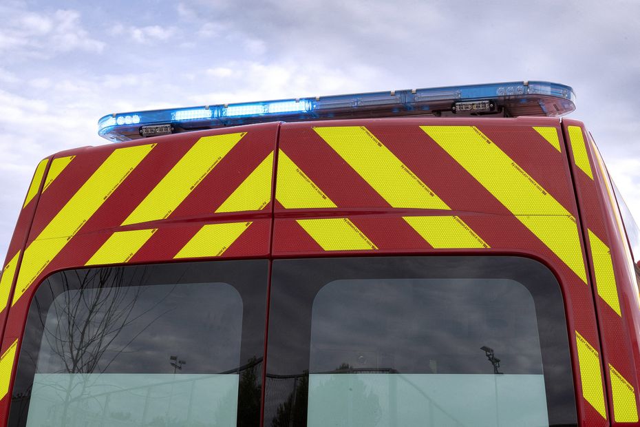 Accident mortel entre motos et voiture en Haute-Savoie, circulation bloquée sur la D903