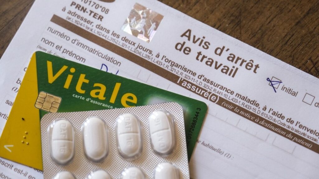 Limitation des arrêts de travail à un mois pour première prescription, deux mois pour prolongation
