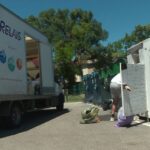 Le Relais ferme 15 000 bornes de collecte de vêtements usagés en France en raison de coûts élevés.