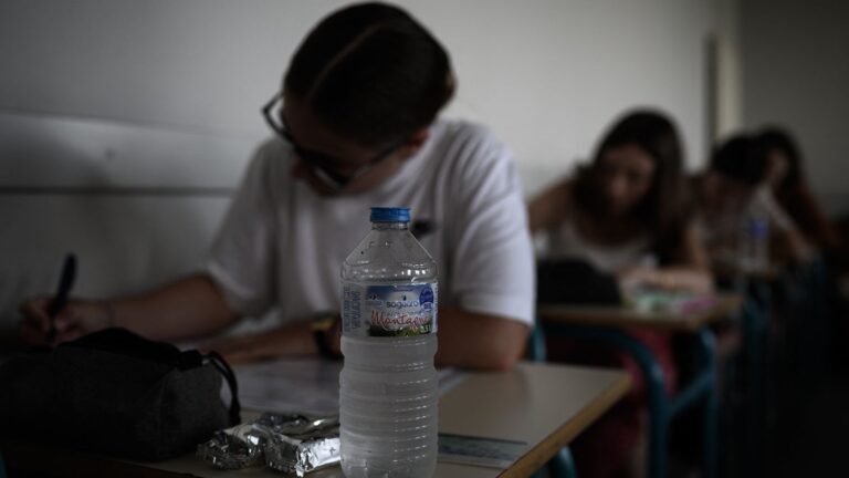 Bac : inquiétude des candidats face à la chaleur et à la pénurie d’eau.