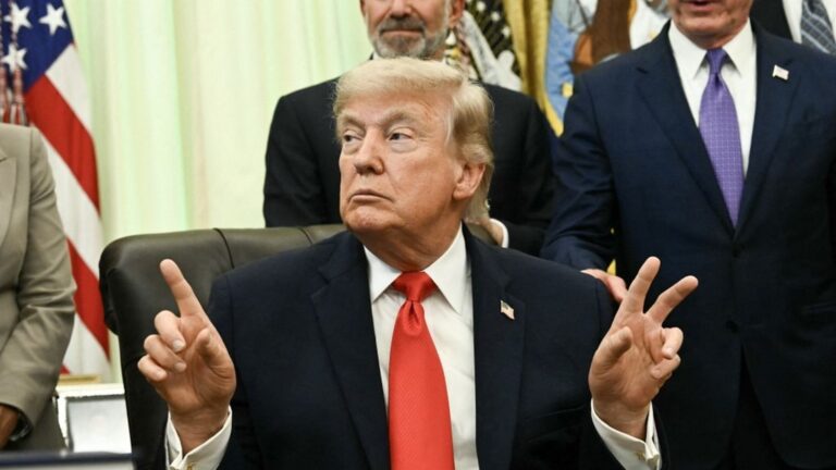 Trump annonce un accord imminent avec l’Iran malgré les frappes israéliennes à Beyrouth.