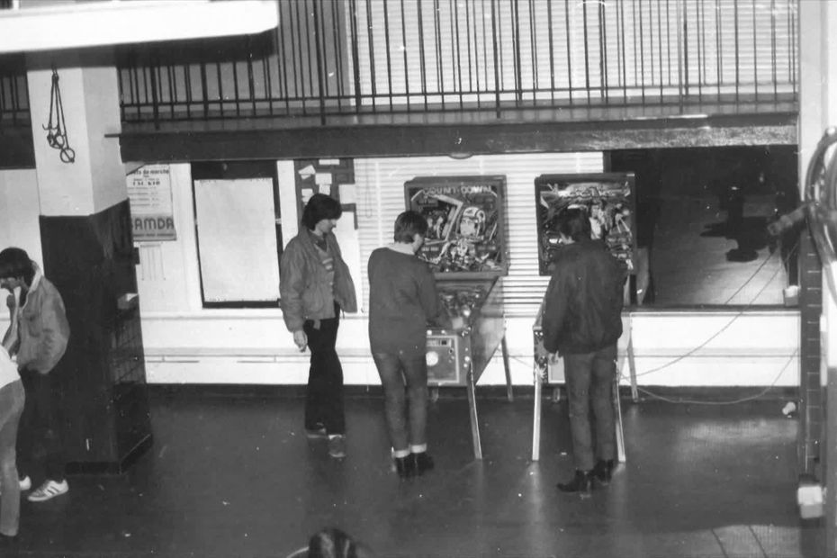 Le foyer des jeunes travailleurs de Dijon, point de rencontre essentiel de la vie sociale.