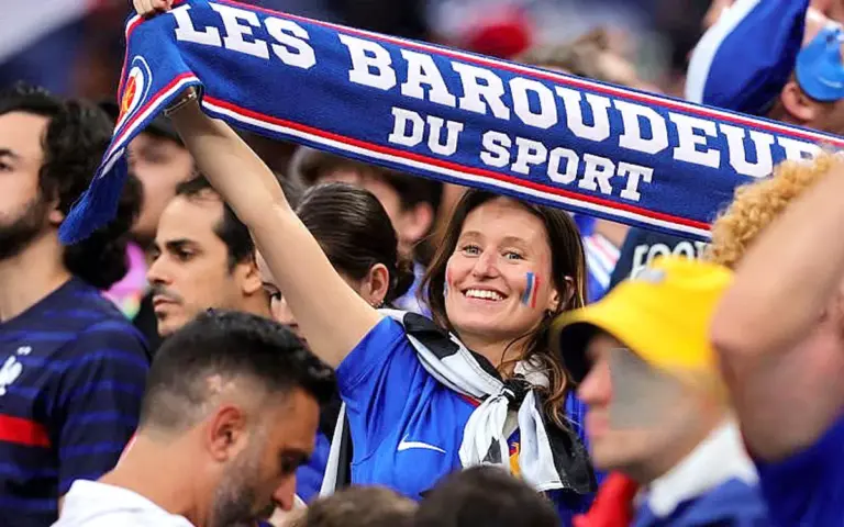 Une Bretonne dépense 250 euros pour voir deux matchs des Bleus aux États-Unis.