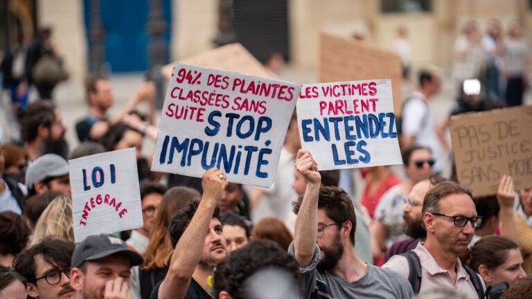 Plaintes pour violences sexuelles sur mineurs : l’urgence de croire les victimes en France.