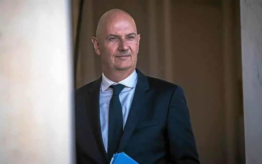 Hauts patrimoines : Lescure plaide pour une meilleure taxation sans hausse des impôts.