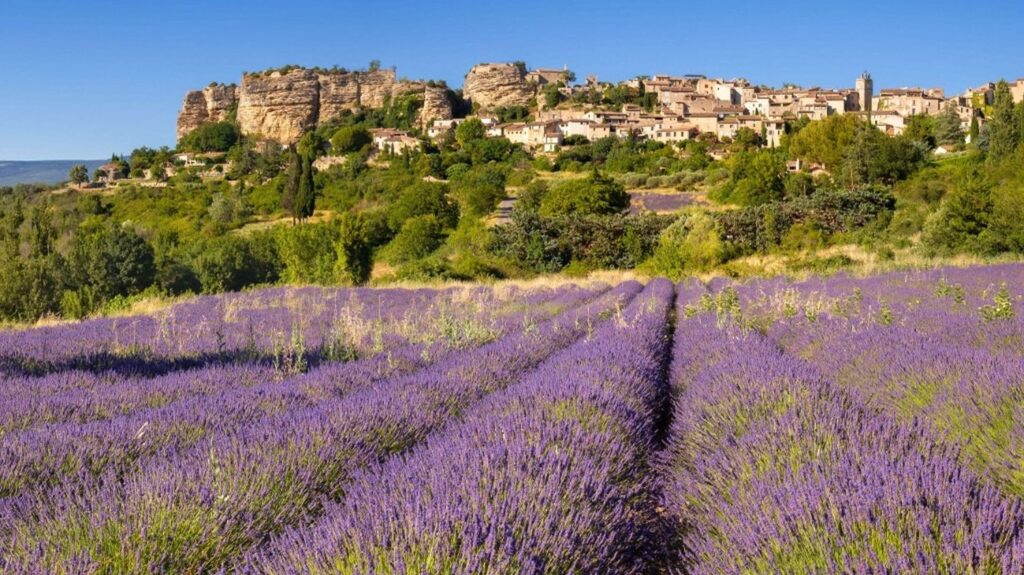 Un journaliste britannique évalue les départements français, de la Dordogne à l’Aude.