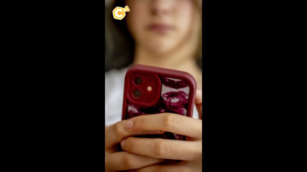 Le ministère de l’Éducation nationale interdit l’usage des téléphones au lycée à la rentrée.