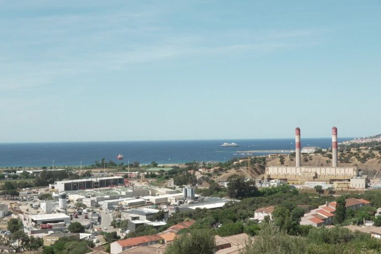 EDF se prépare à une hausse de la consommation électrique estivale en Corse.