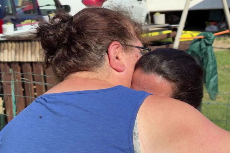 Incendie mortel : une rescapée témoigne du harcèlement de son ex-compagnon.