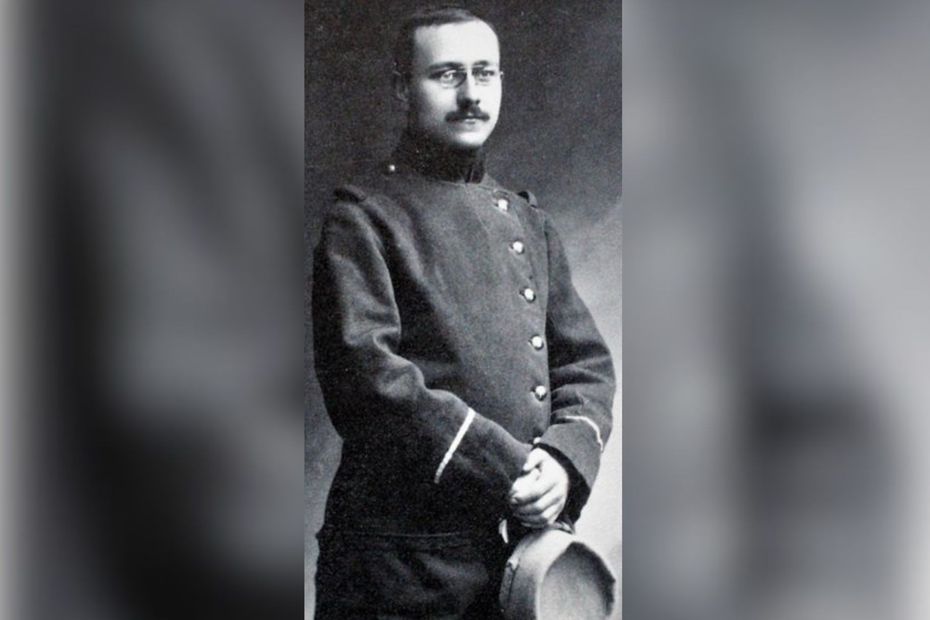 Marc Bloch, historien français, et son analyse de la Première Guerre mondiale en 1913.