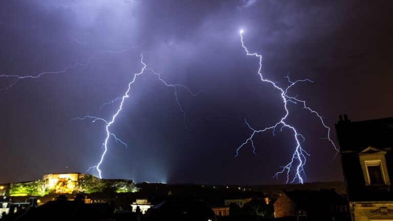 Orages dans le Pas-de-Calais : deux personnes frappées par la foudre