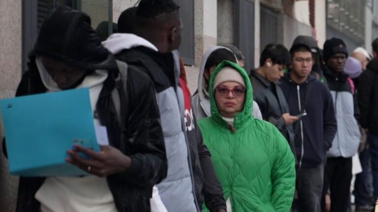 Jusqu’à 47 % de l’économie espagnole liée à l’immigration : analyse des conséquences économiques.