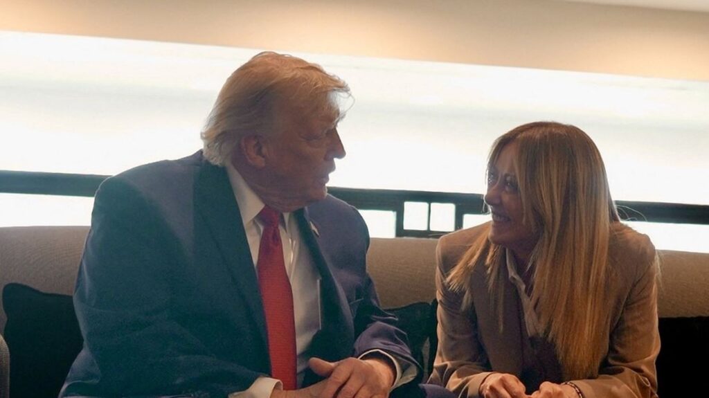 Donald Trump révèle que Giorgia Meloni a insisté pour une photo au G7