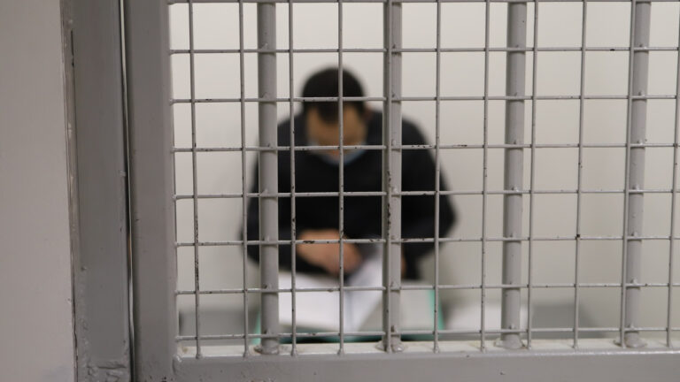 Un homme condamné à 18 mois de prison pour vol d’une tablette géolocalisée.