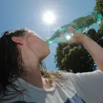 Canicule en France : dix décès par noyade signalés en raison de la chaleur accrue.