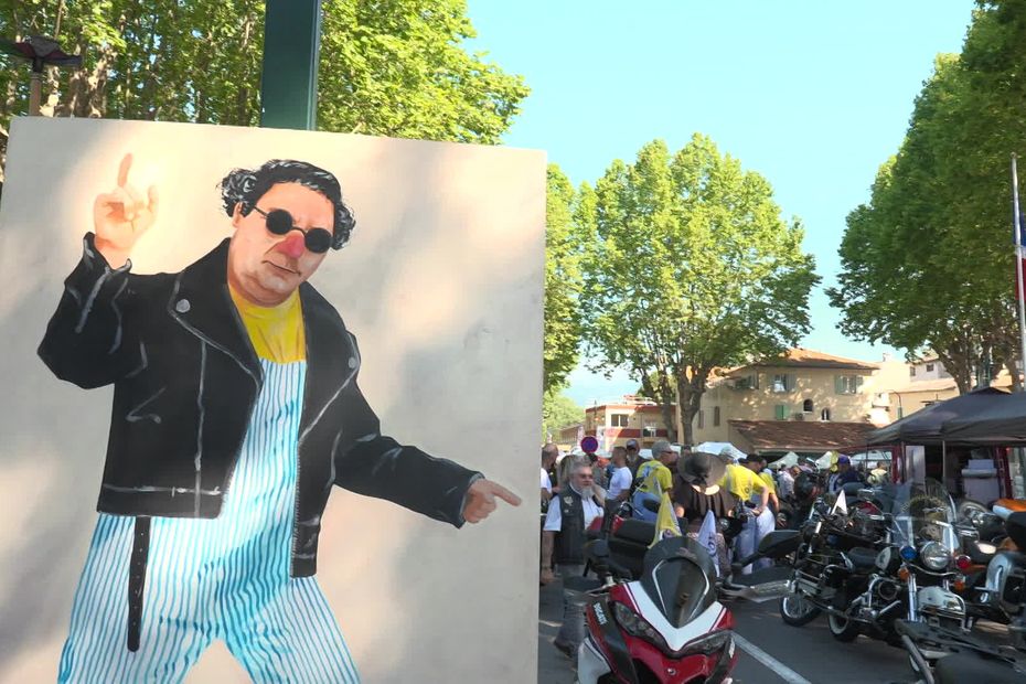 Hommage à Coluche : plus d’un millier de motards participent à la cérémonie.