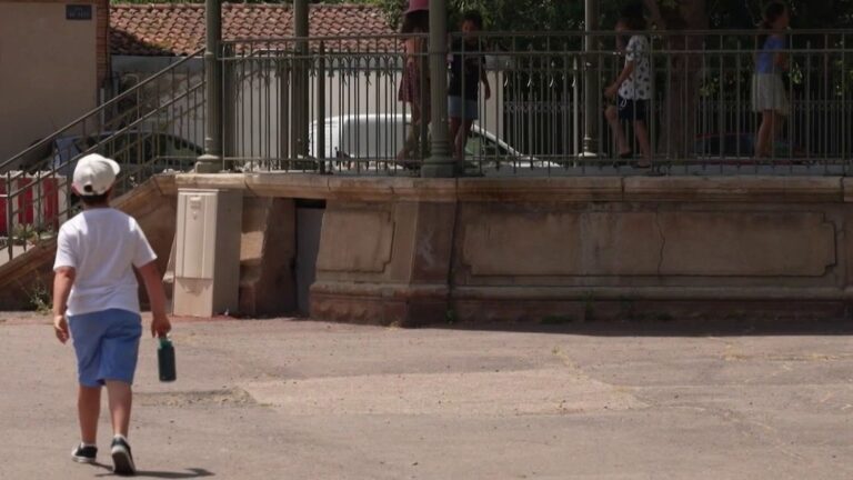 Fermeture de plus de 800 écoles et collèges en raison de la canicule sur le territoire national.