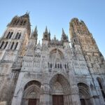 Vigilance rouge en Normandie pour canicule avec des températures en hausse.