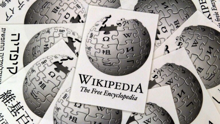 Wikipédia refuse l’utilisation de l’IA pour l’édition d’articles en raison de préoccupations éthiques.