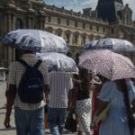 Le Louvre modifie ses horaires d&rsquo;ouverture en raison de la canicule, fermeture à 16 heures.
